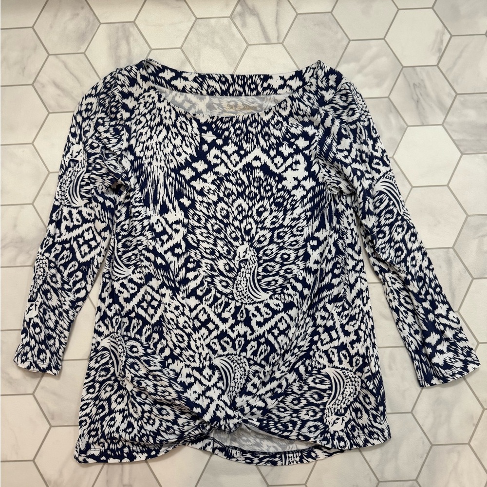 Lilly Pulitzer Navy and White Patterned Women's Top